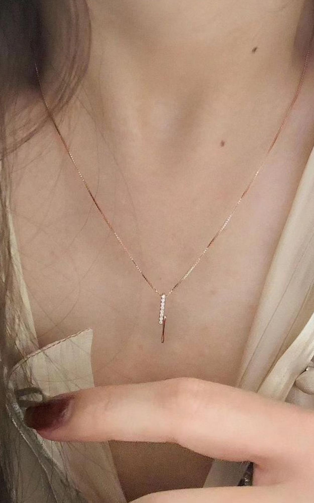 Sleek diamond Necklace