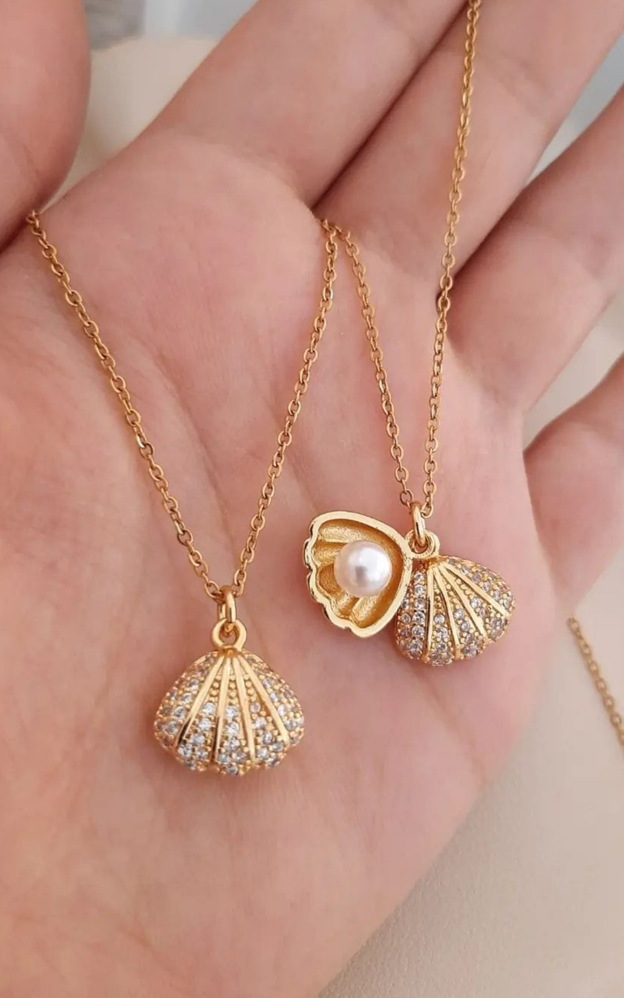 Nacre Gold Pearl Necklace