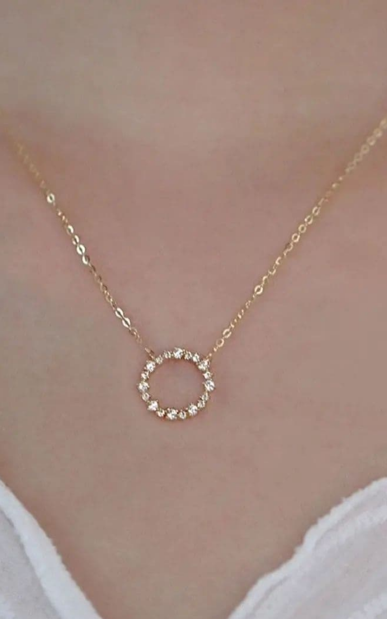 Round diamond Necklace