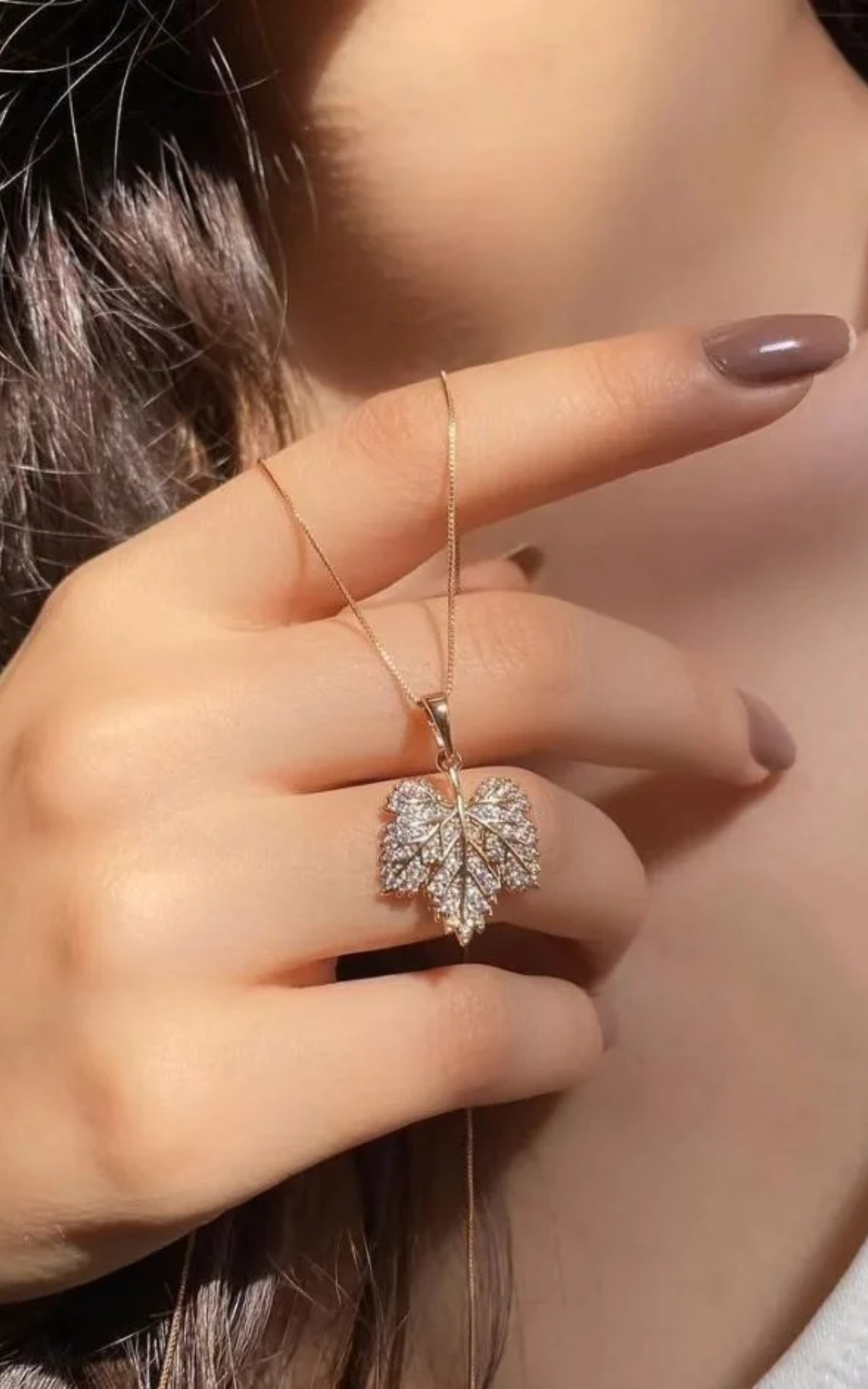 Diamond Mapel Leaf Necklace