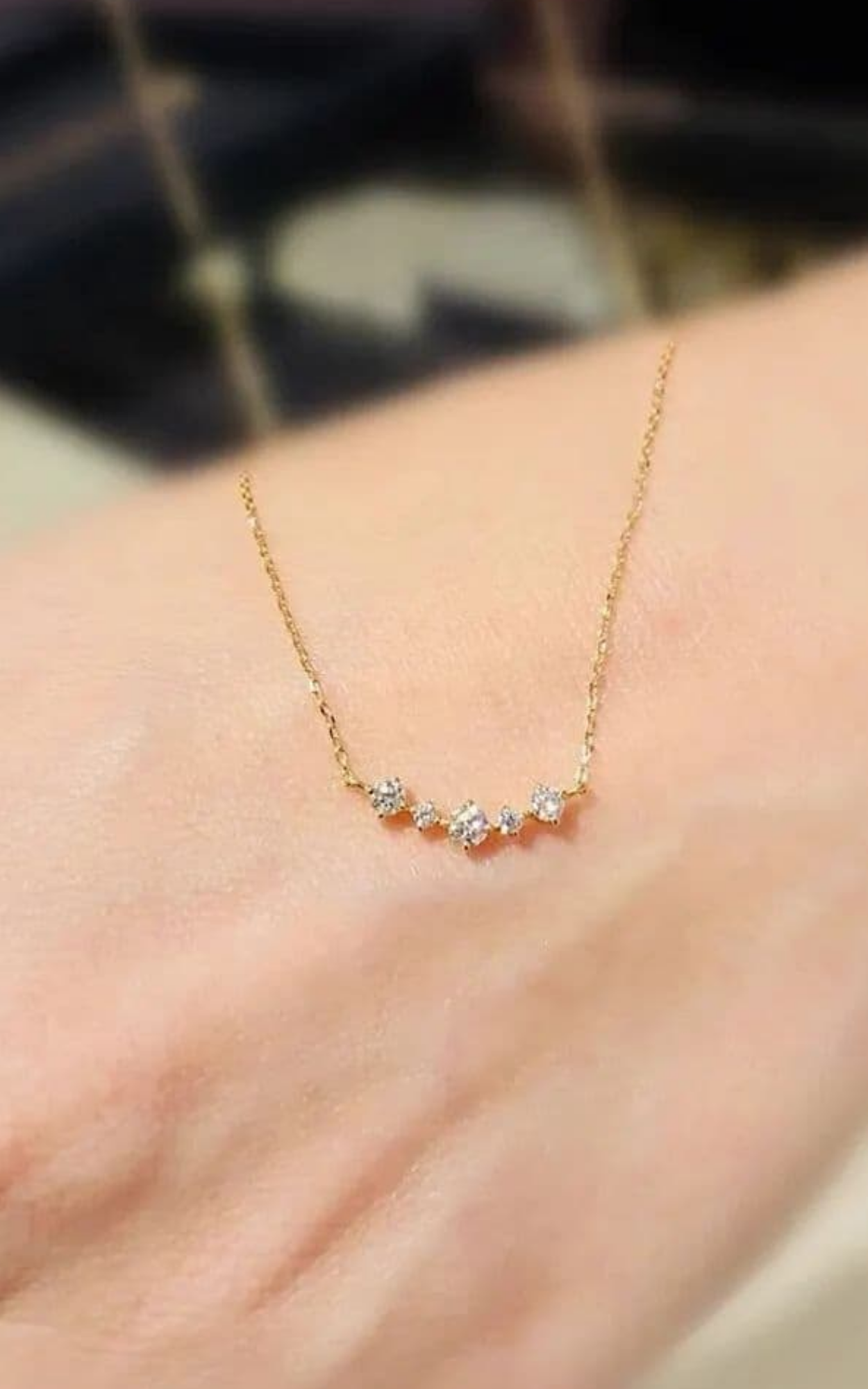 5 Diamond curve Necklace