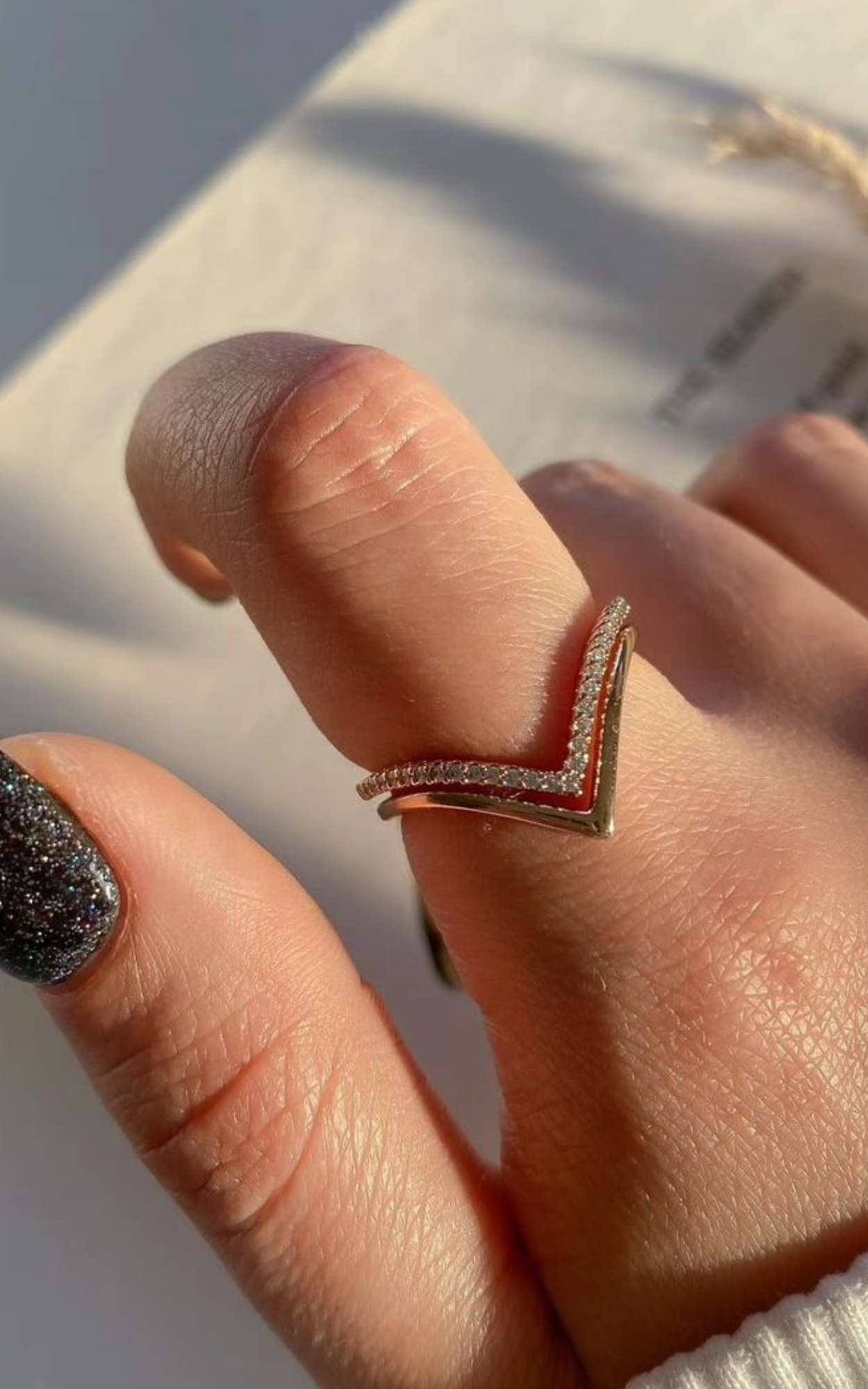 V ring