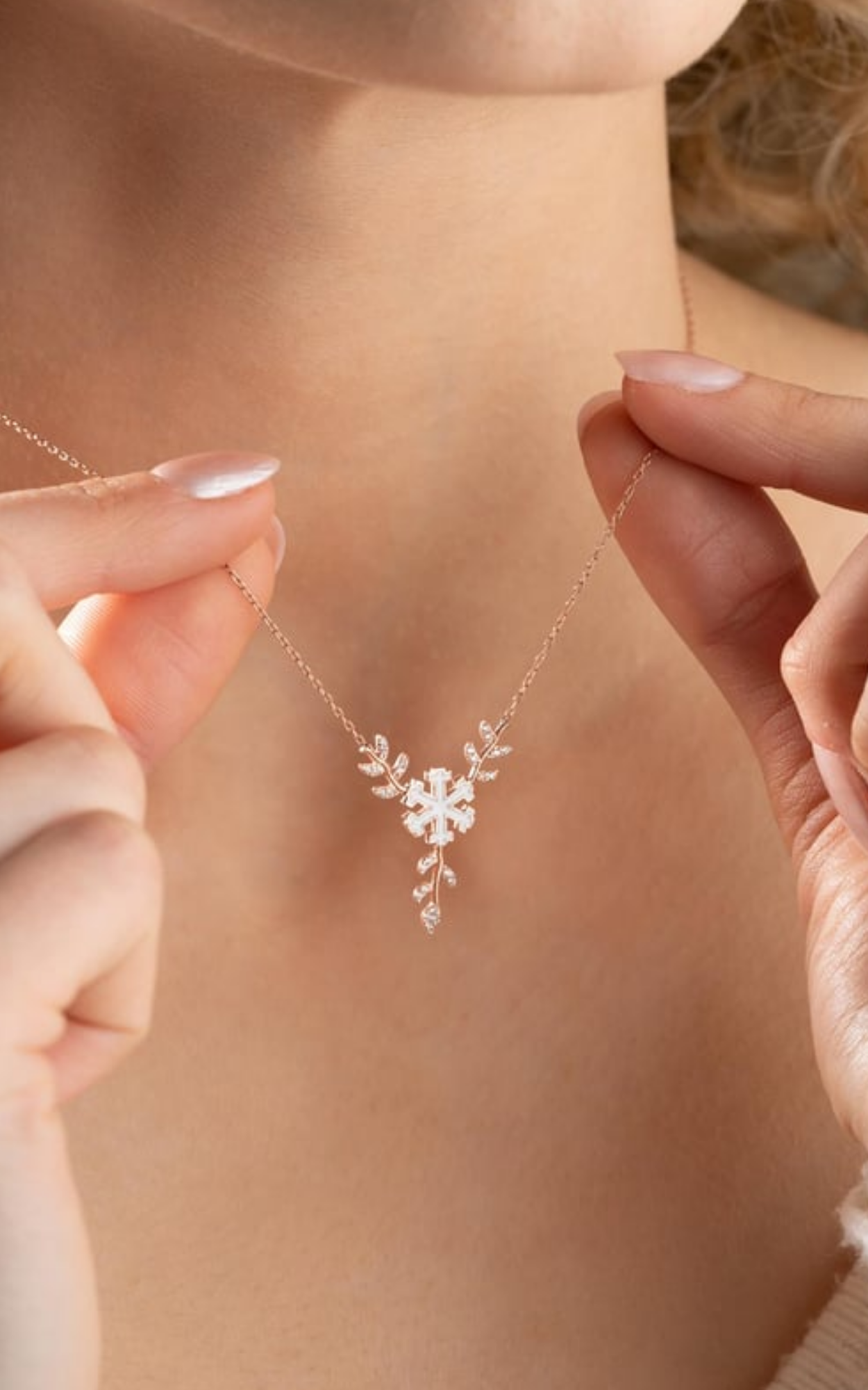 Leafy Snowflake Necklace