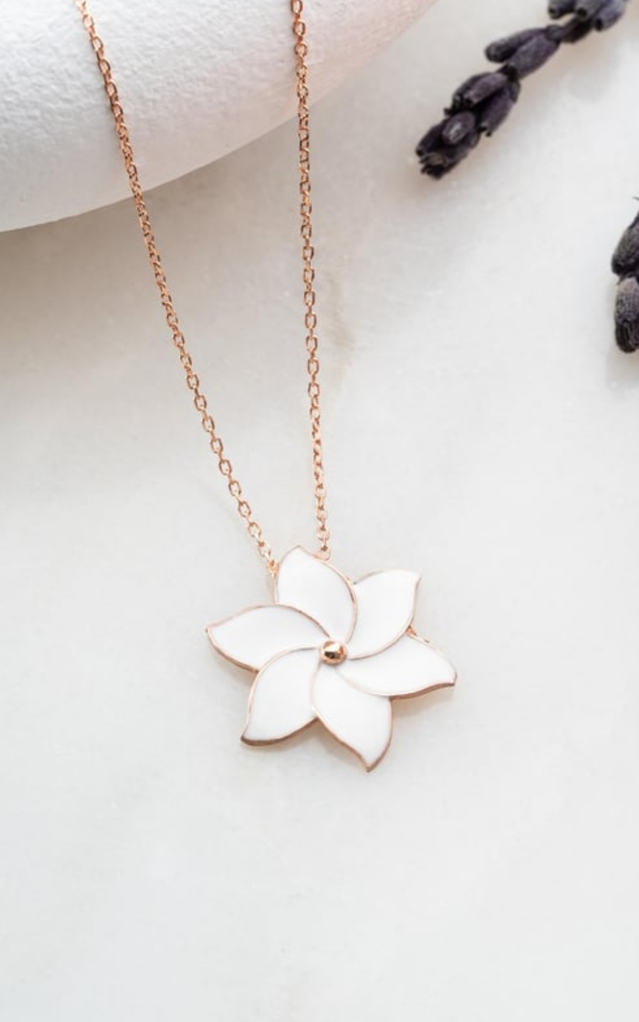 Meenakari White Flower Necklace