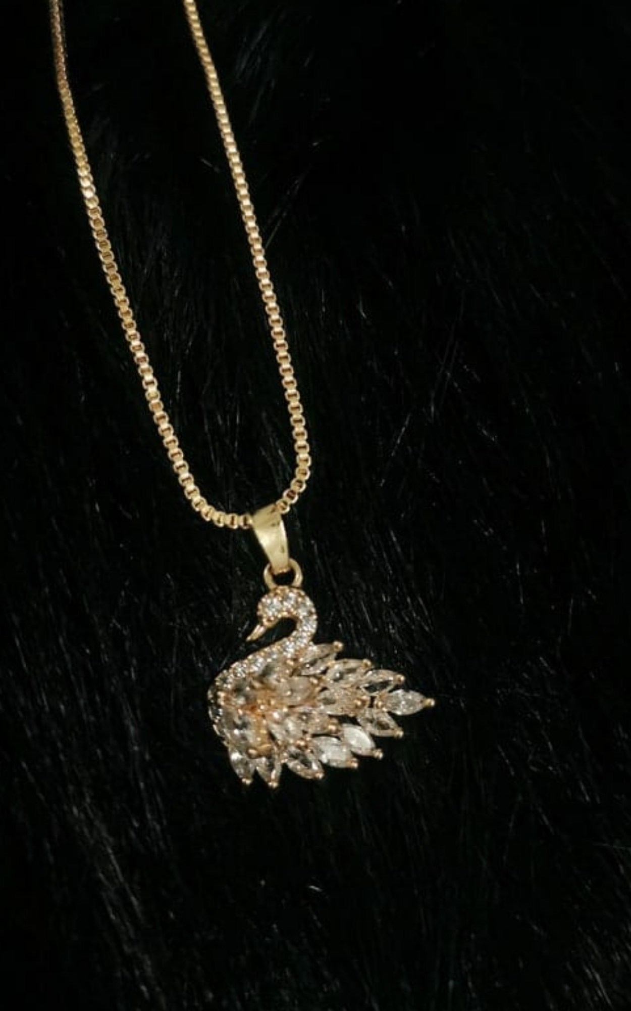 Marquise swan  Necklace
