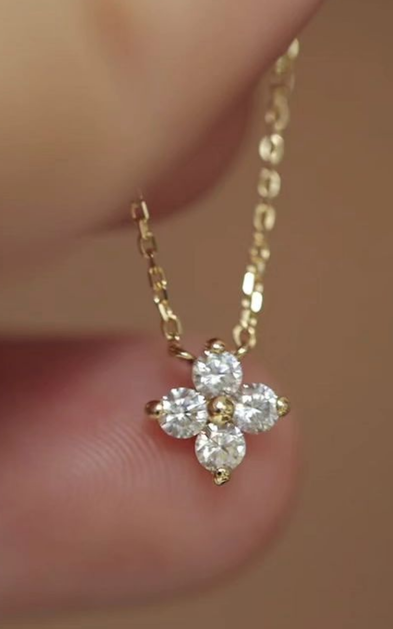 4 Diamond Flower Necklace