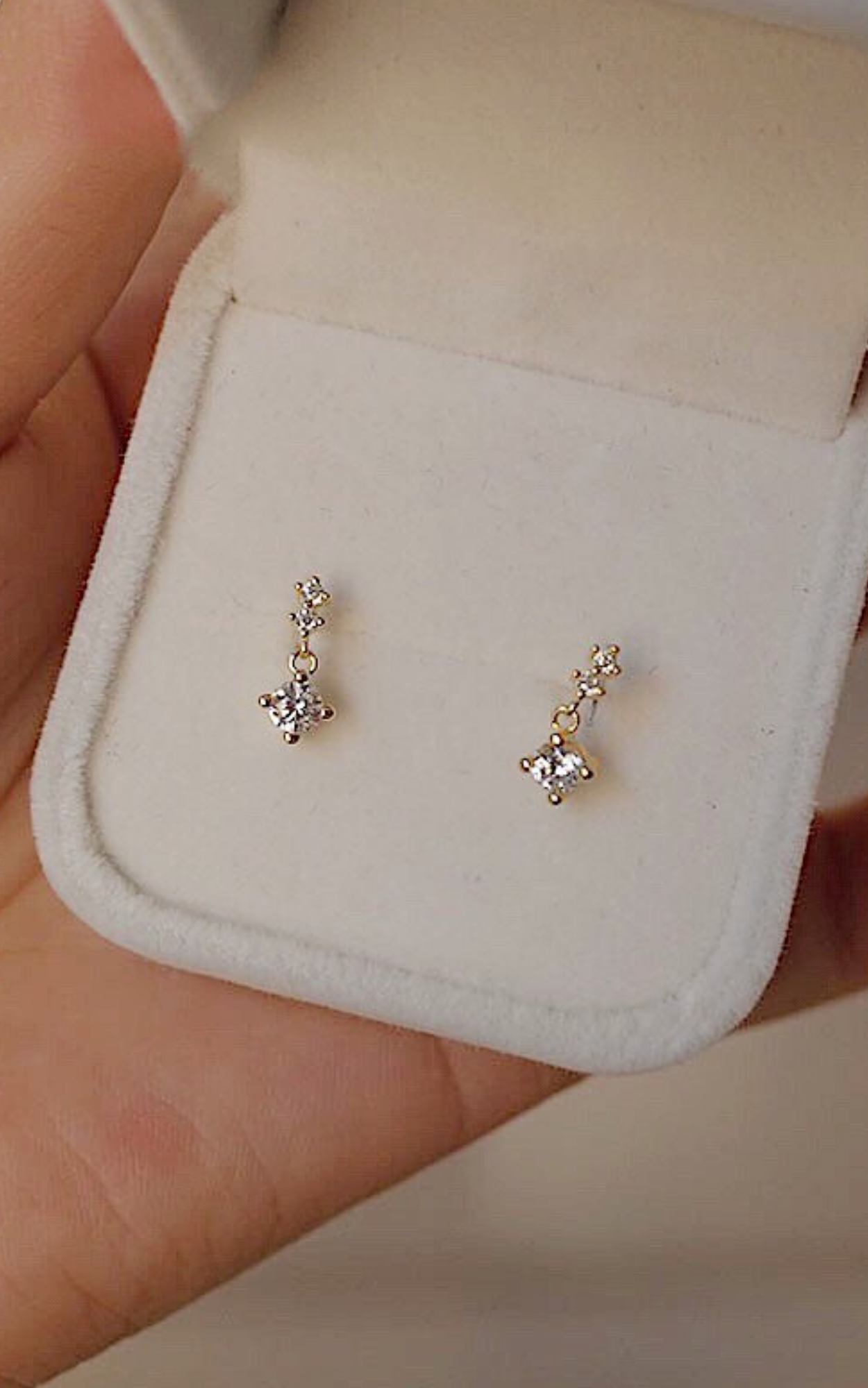 Diamond drop earrings