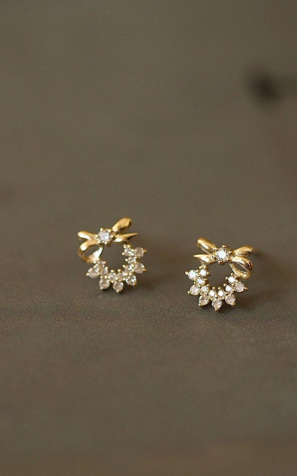 Crystal bow Earrings