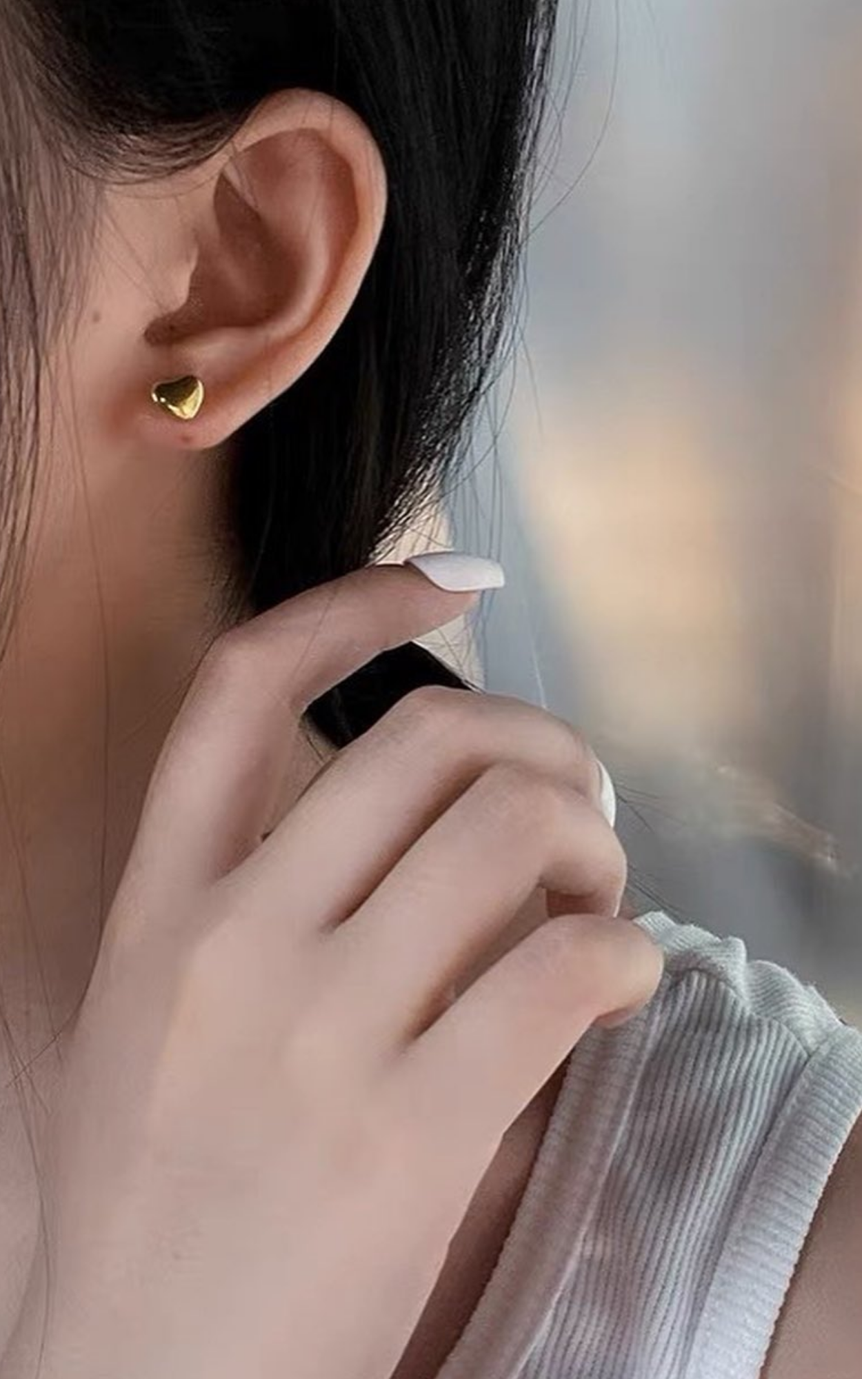 Solid heart studs