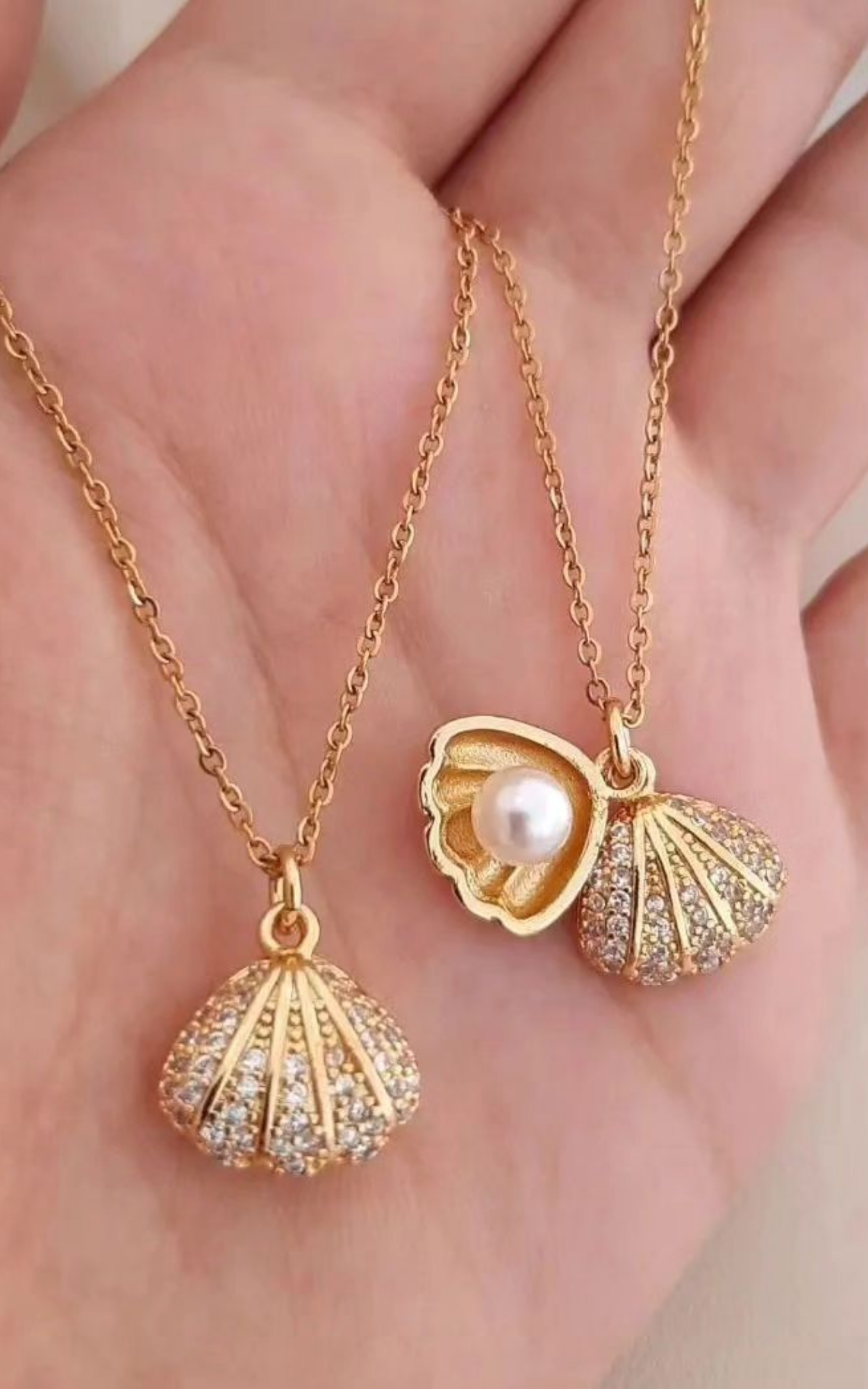 Nacre Gold Pearl Necklace