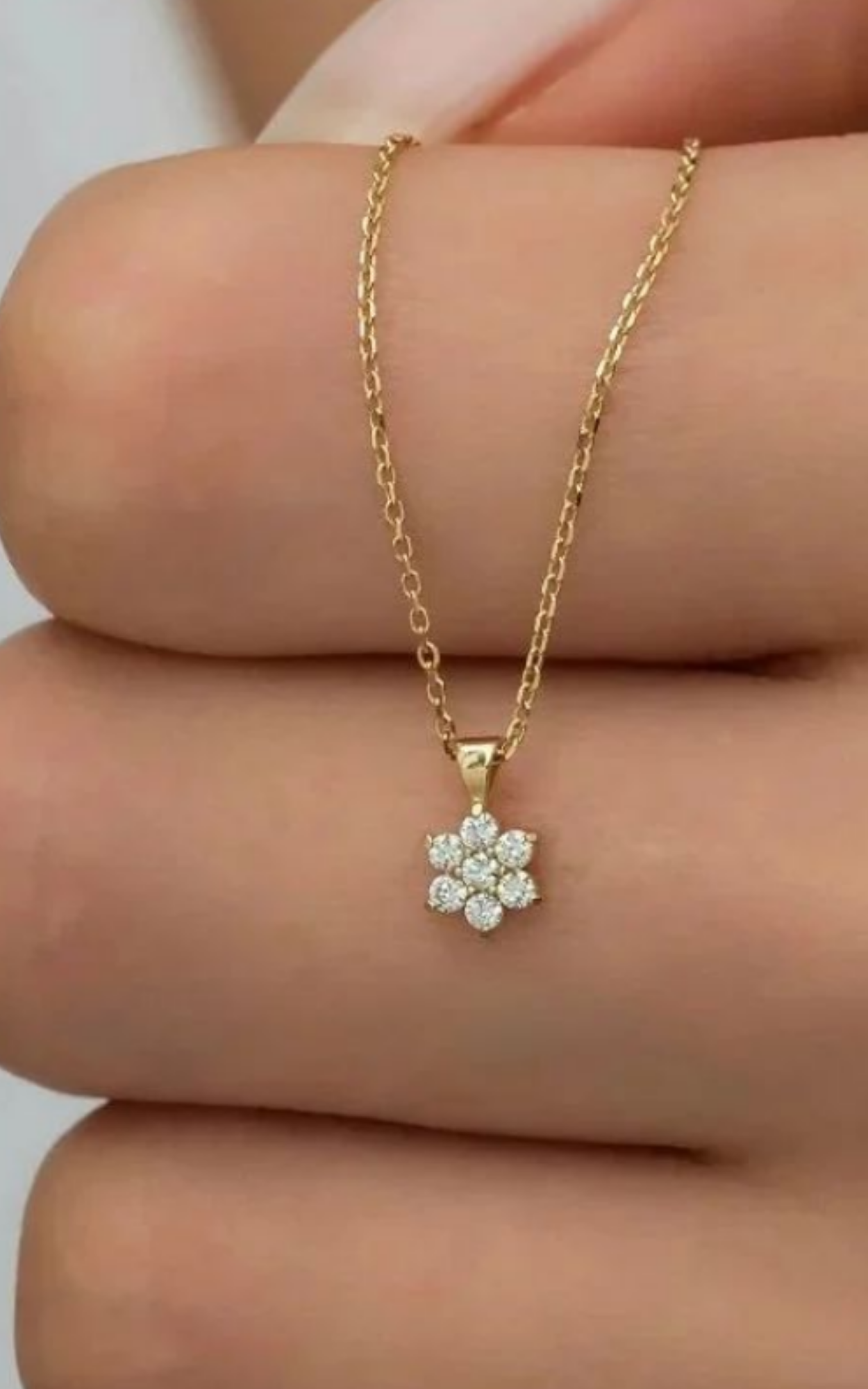 Dainty Flower Necklace