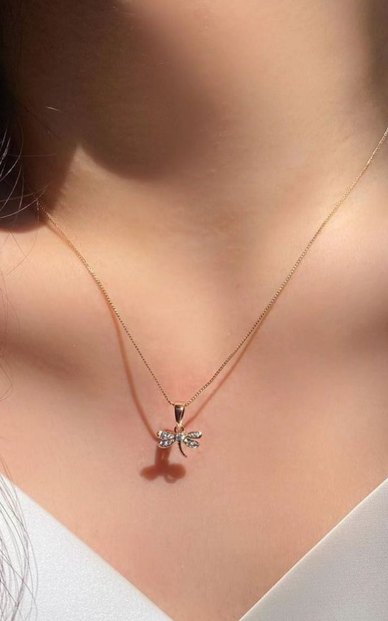 Dainty Dragonfly necklace