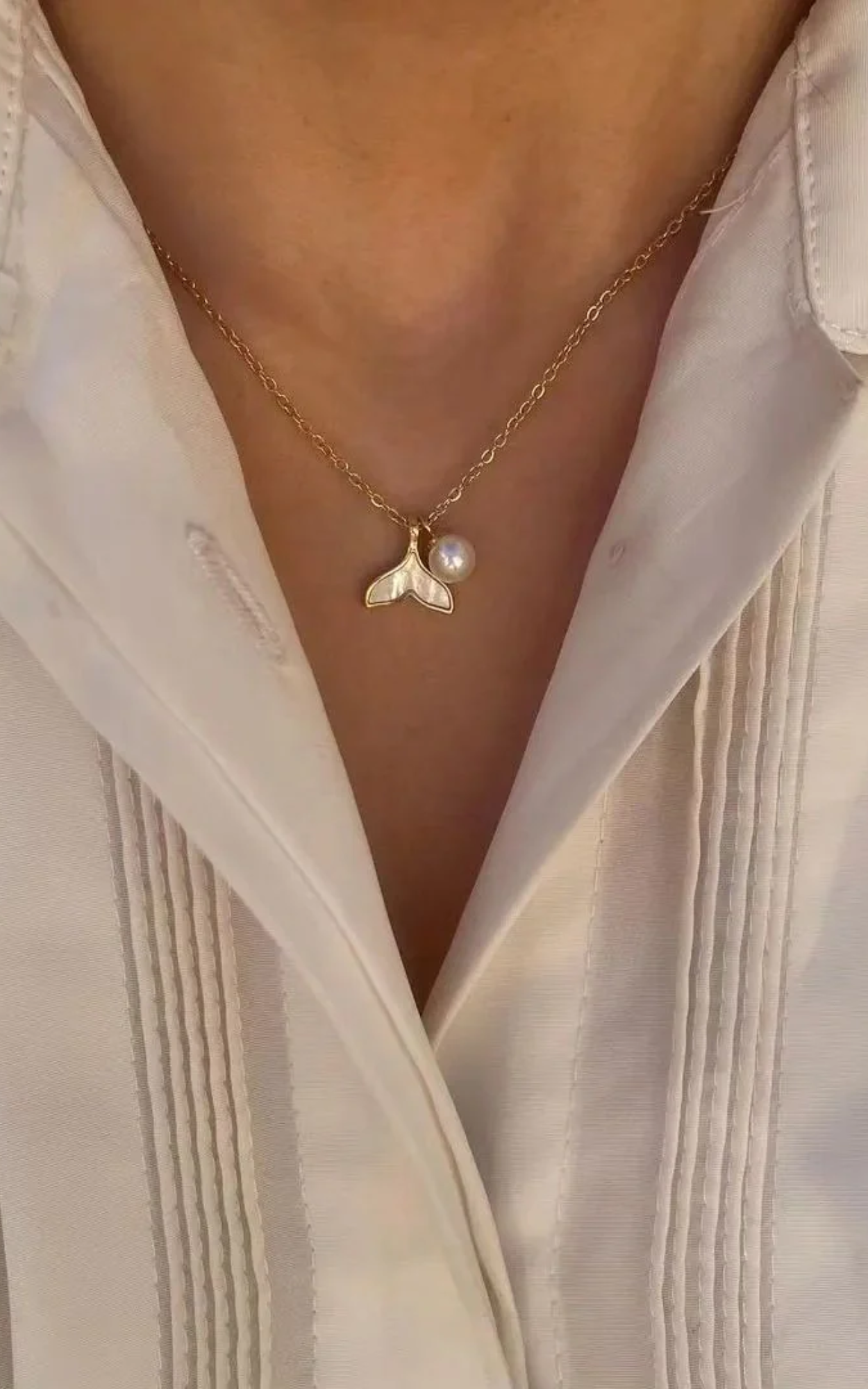 Fish Tail Pearl Necklace