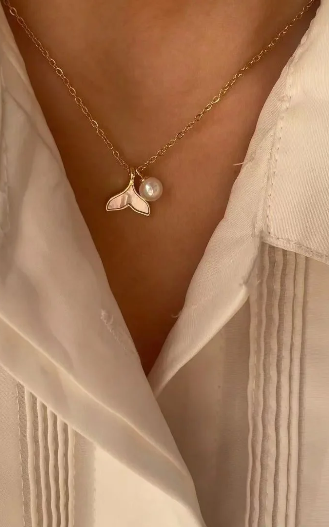 Fish Tail Pearl Necklace