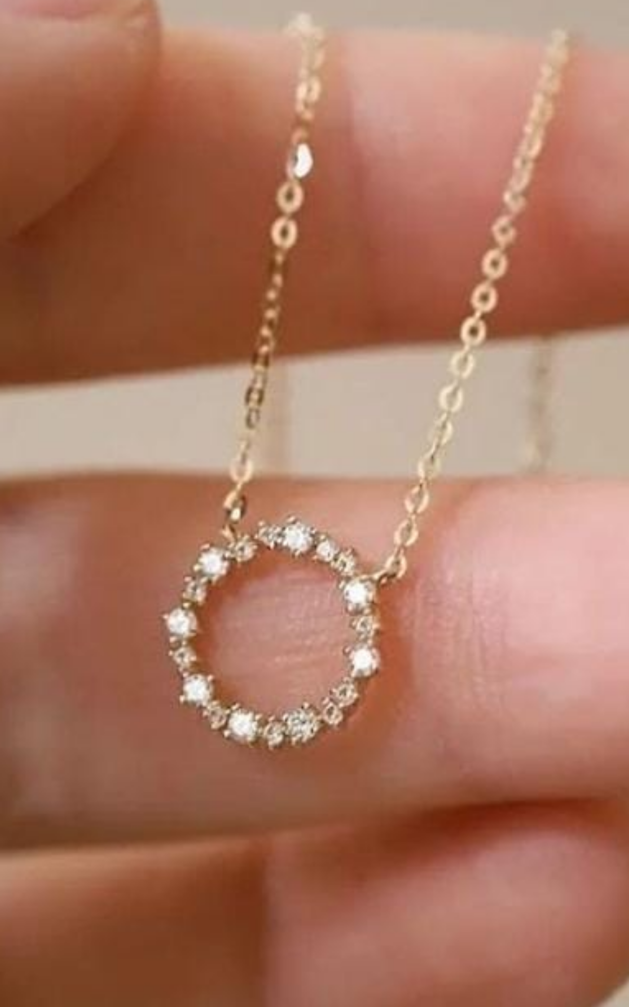 Round diamond Necklace