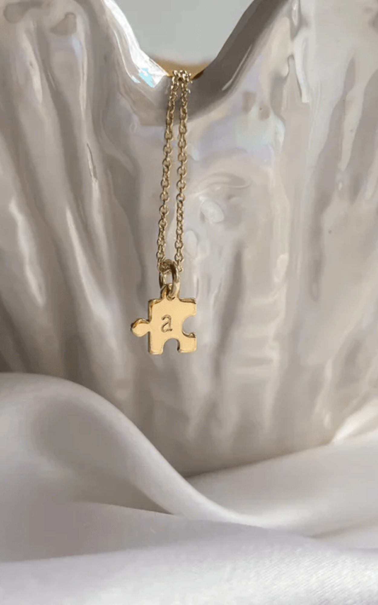 Single Puzzle Necklace
