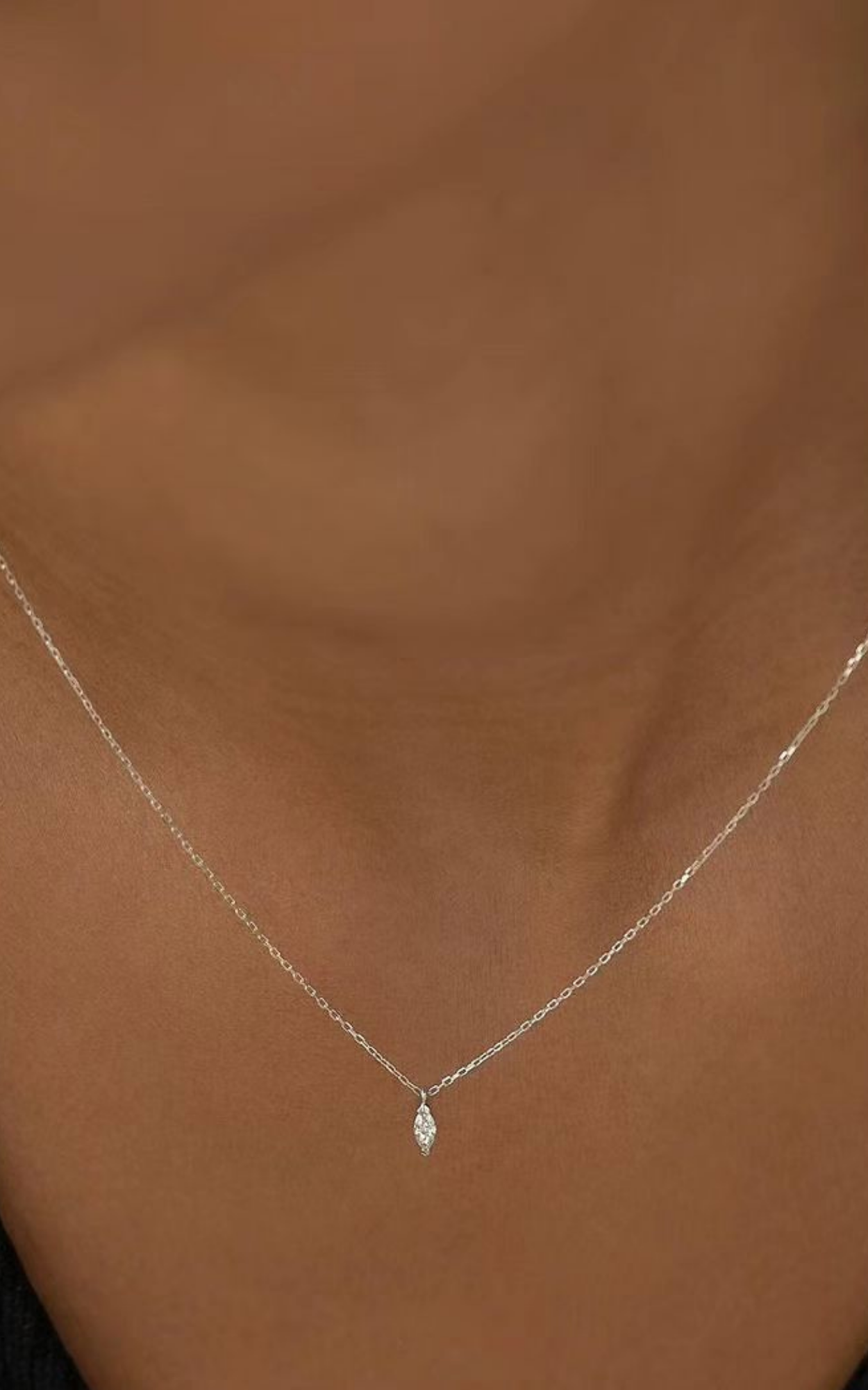 Solitaire Marquise necklace