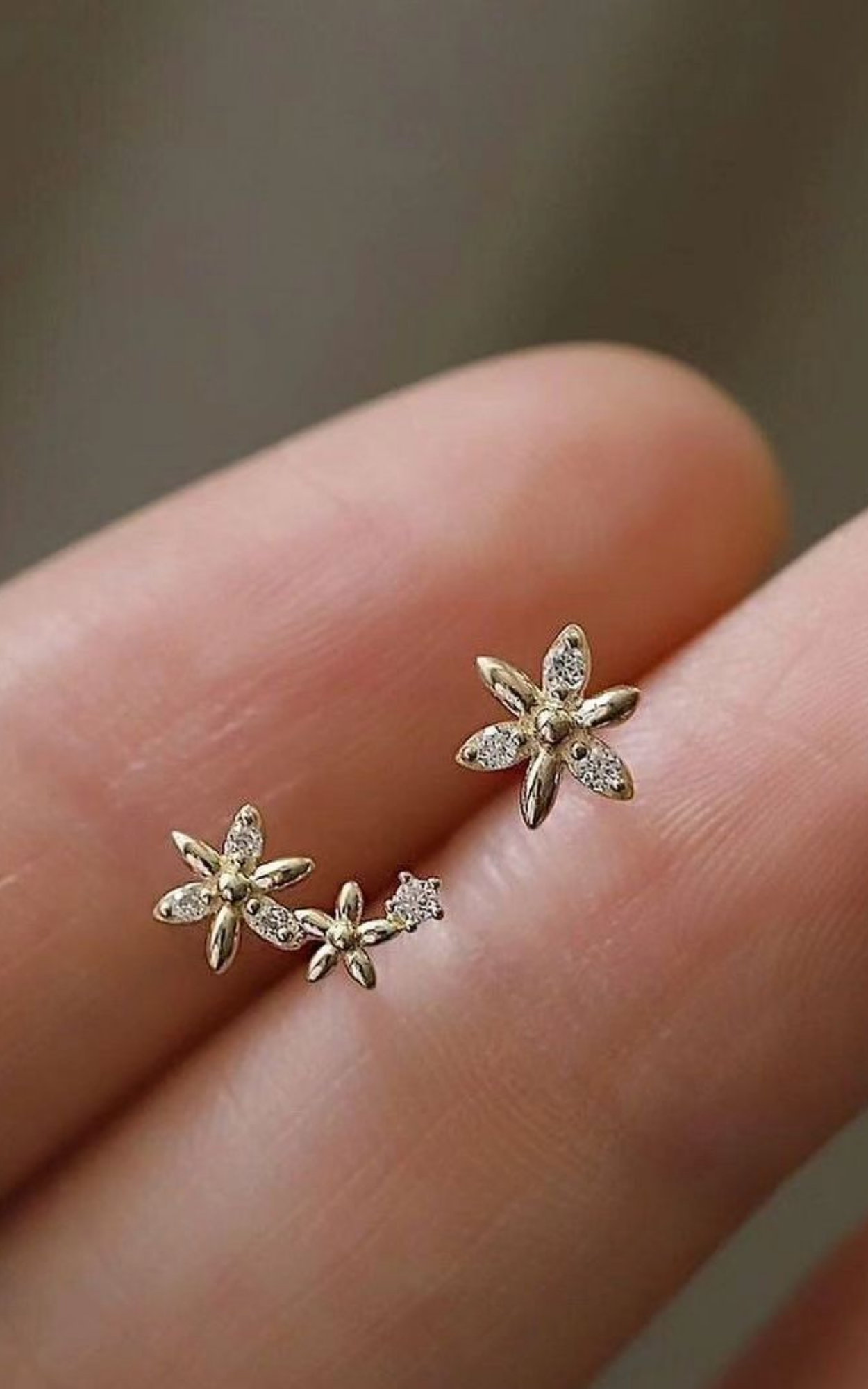 Mini diamond Star Earrings (2 pairs)