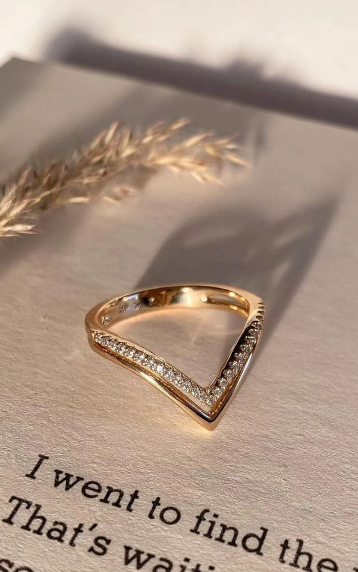 V ring